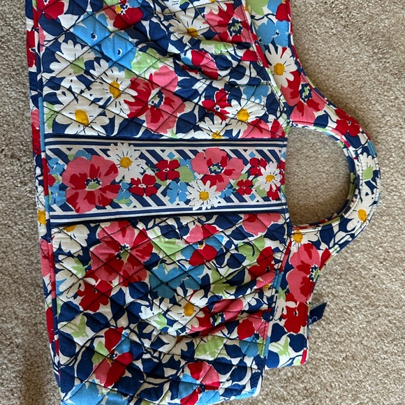 WOW!! 12 Vera Bradley items. Gently used/2 new. All for one price!! - Picture 9 of 11